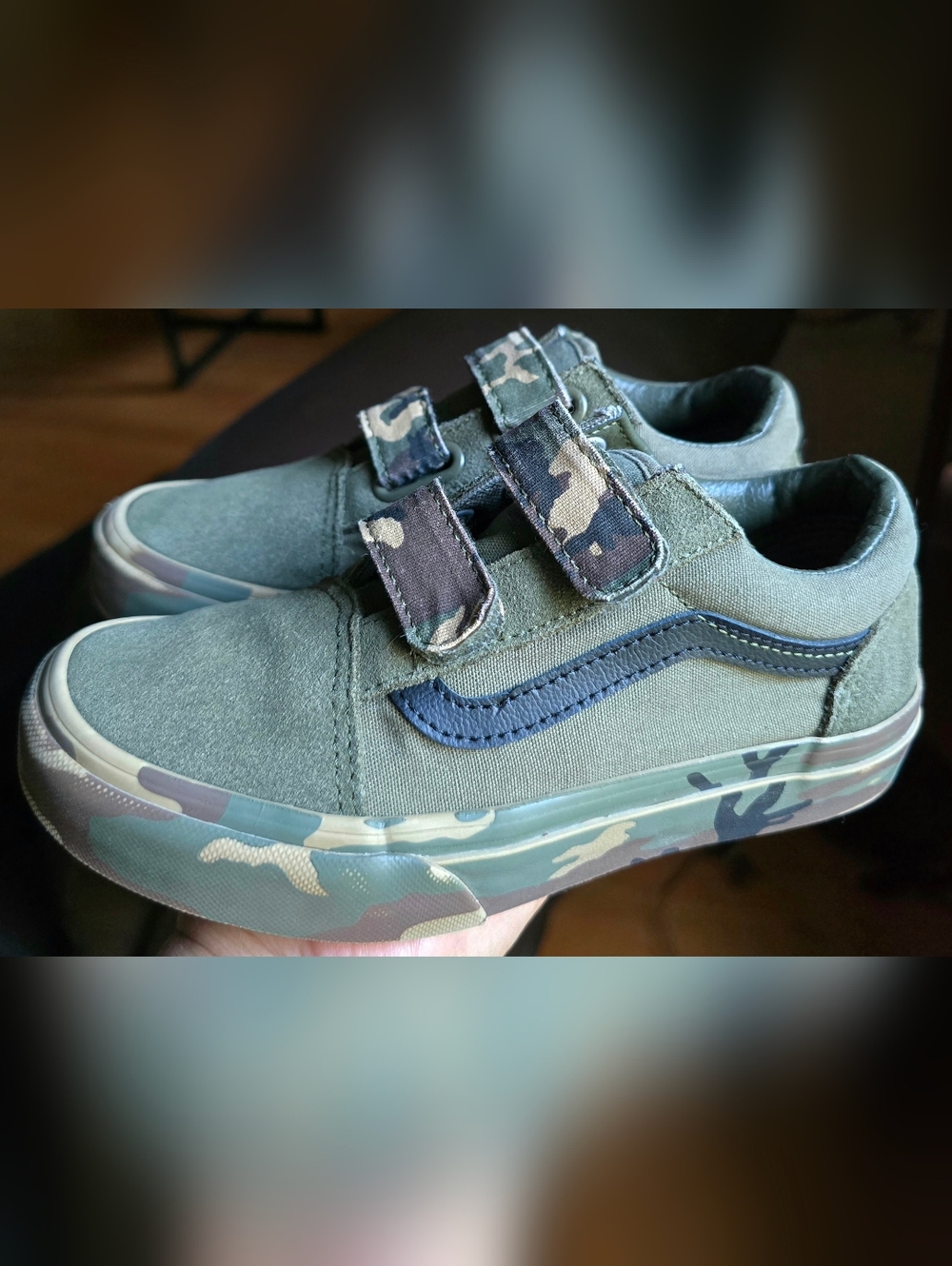 Sz 1.5 Little Kids VANS OLD SKOOL V CAMO Sidewal Grape Leaf Canvas